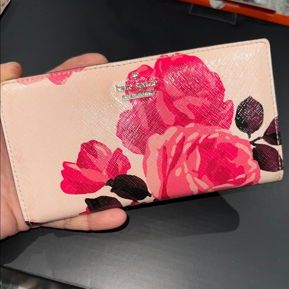 Kate spade Elegant Floral Women's Wallet
